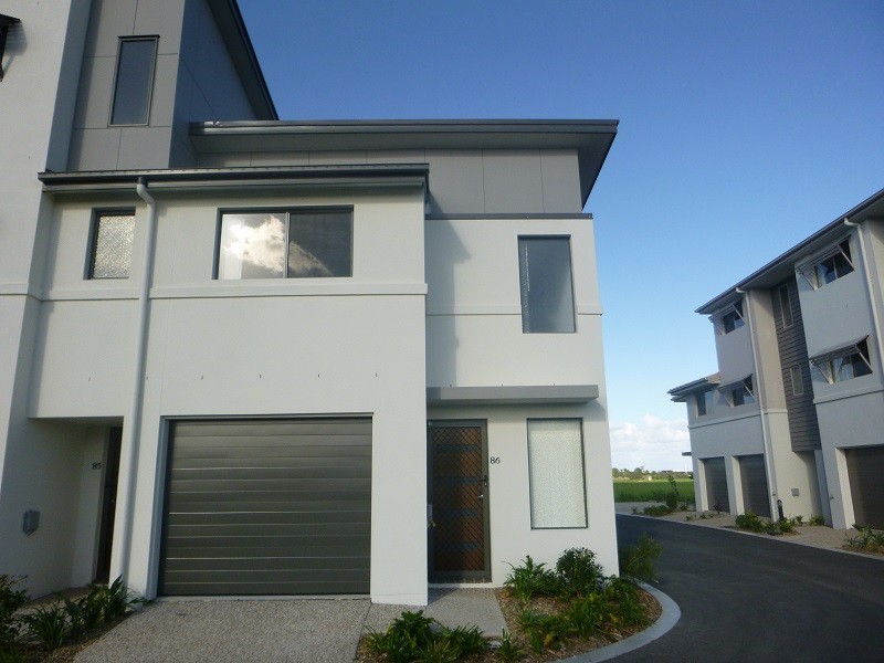 72/26 Yaun Street, Coomera QLD 4209