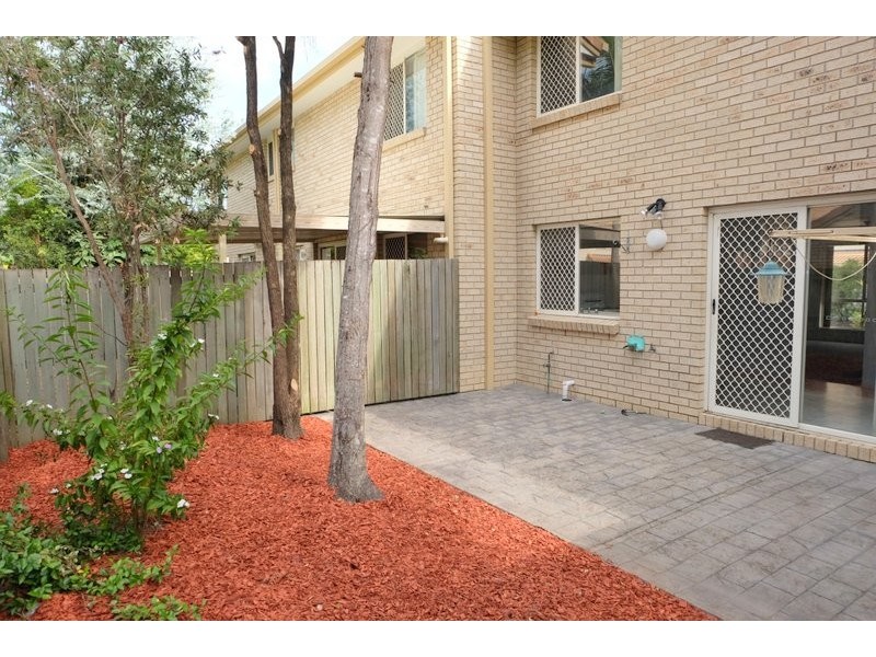 11 Rebecca Way, Slacks Creek QLD 4127