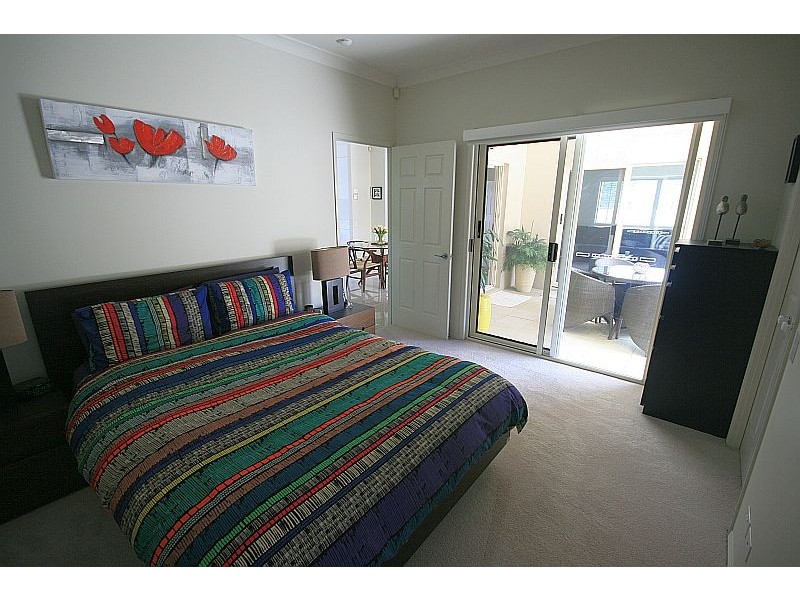 15 Oleander Place, Carindale QLD 4152