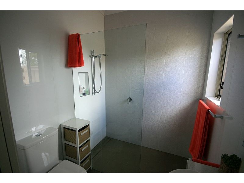 15 Oleander Place, Carindale QLD 4152