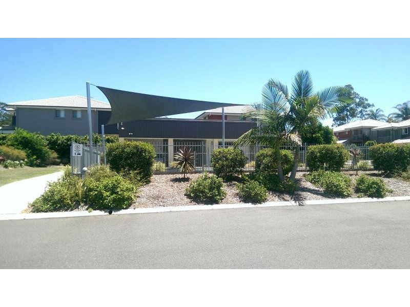 99 Peverell Street, Hillcrest QLD 4118