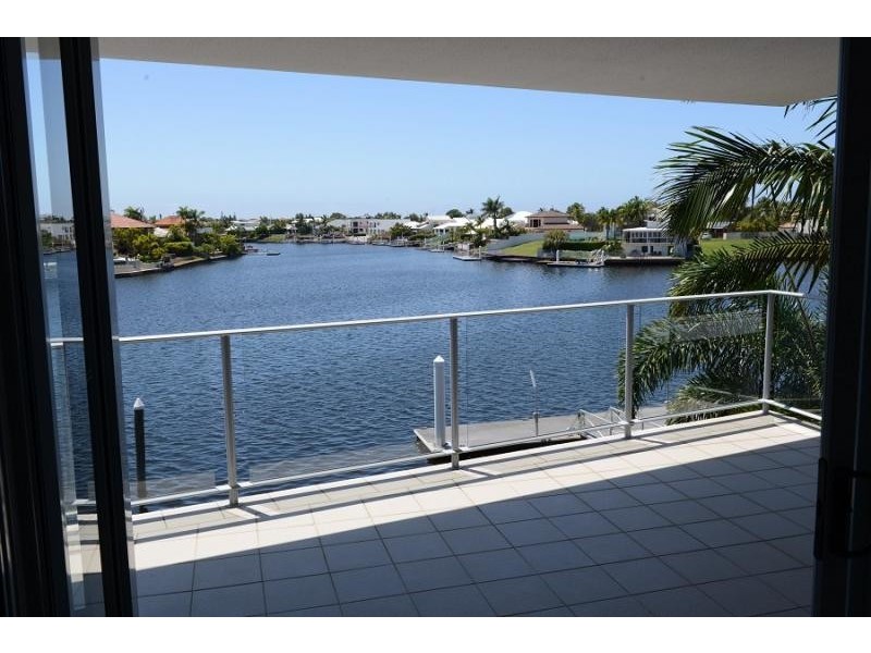 22/51 Grand Parade, Kawana Island QLD 4575