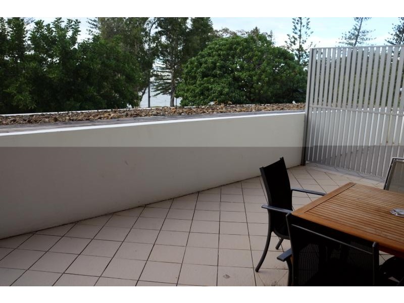 102/89 Landsborough Avenue, Scarborough QLD 4020