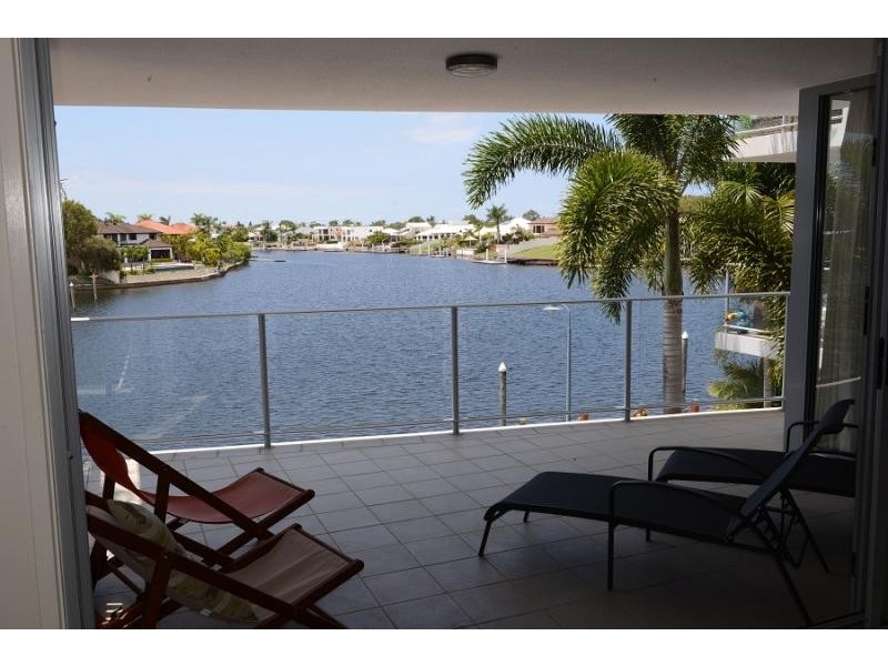 19/51 Grand Parade, Kawana Island QLD 4575