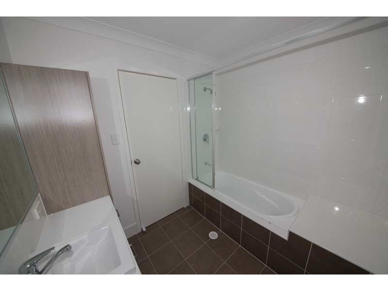 6 Clearwater Street, Bethania QLD 4205