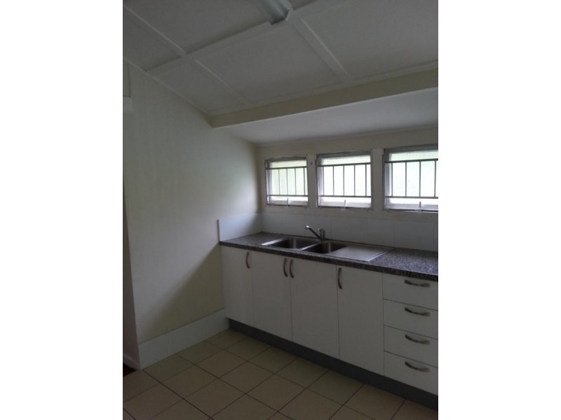 243 SIR FRED SCHONELL DRIVE, St Lucia QLD 4067