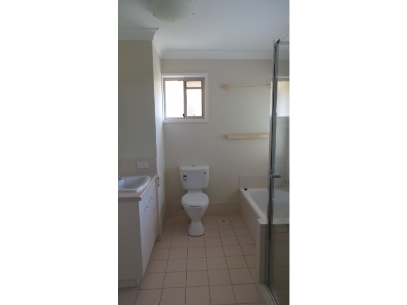 A/757 Ashmore Road, Ashmore QLD 4214