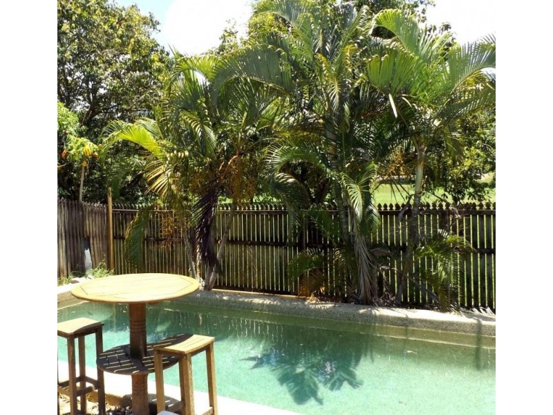 33 MEANDER CLOSE, Brinsmead QLD 4870