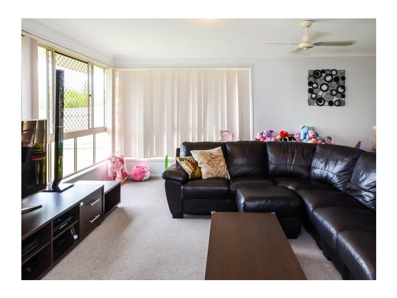 2 Jasmin Circuit, Bokarina QLD 4575