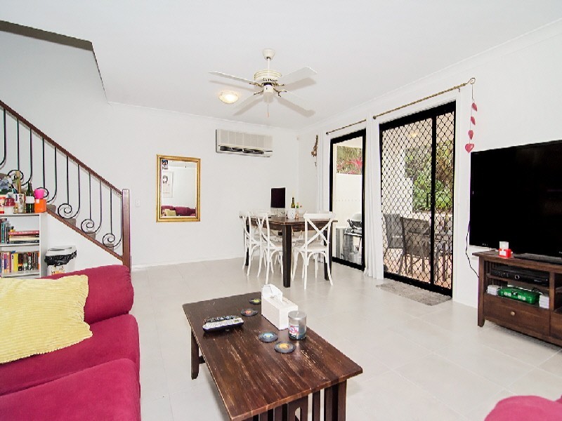 2/22-34 Glenside Drive, Robina QLD 4226