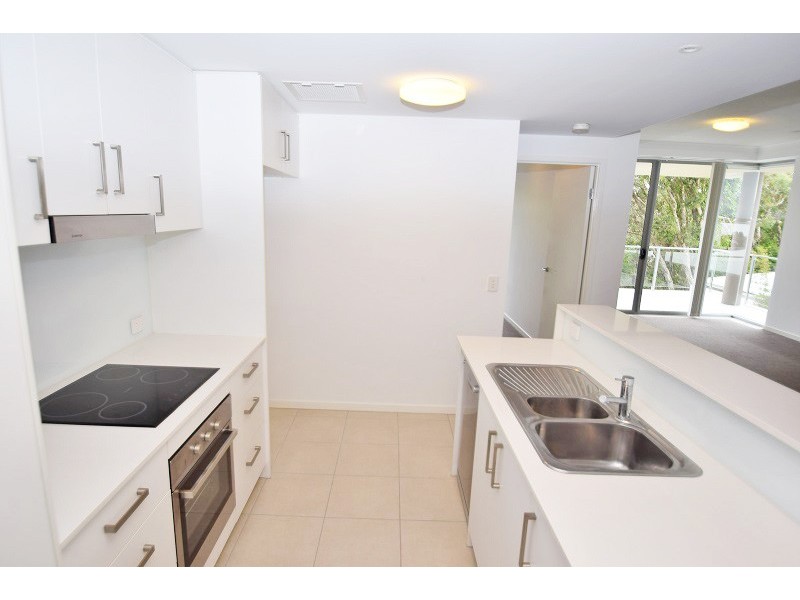 3304/27 Boardwalk Boulevard, Mount Coolum QLD 4573