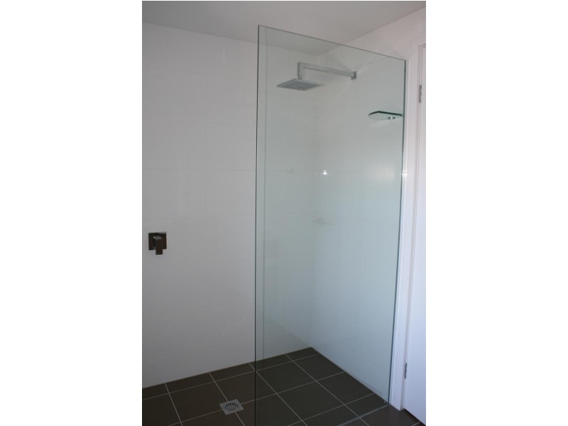 9 Moores Crescent, Varsity Lakes QLD 4227