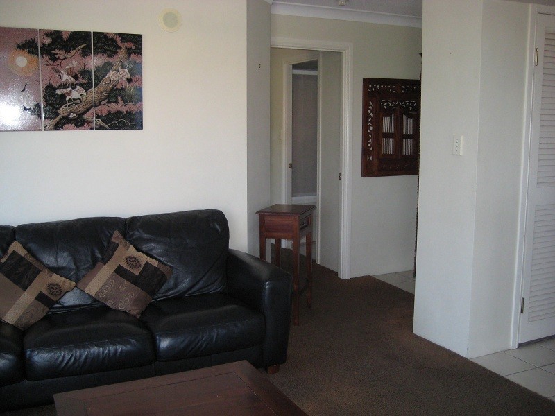 1018/2633 Gold Coast Highway, Broadbeach QLD 4218