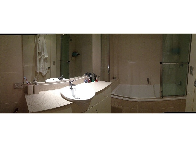 1703/1 Como Crescent, Southport QLD 4215