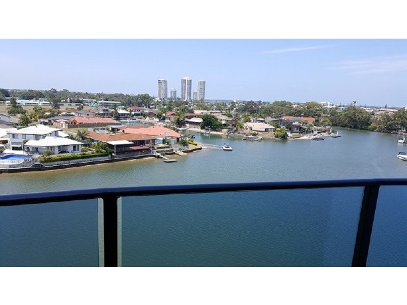 */5 Harbour Side Court, Biggera Waters QLD 4216