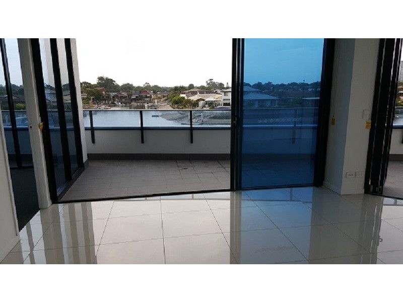 */5 Harbour Side Court, Biggera Waters QLD 4216