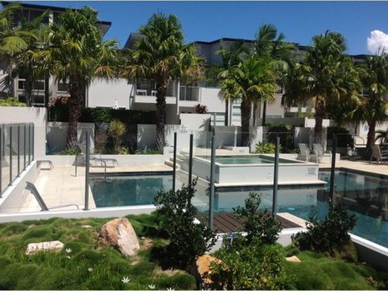 26/7 Grand Parade, Kawana Island QLD 4575