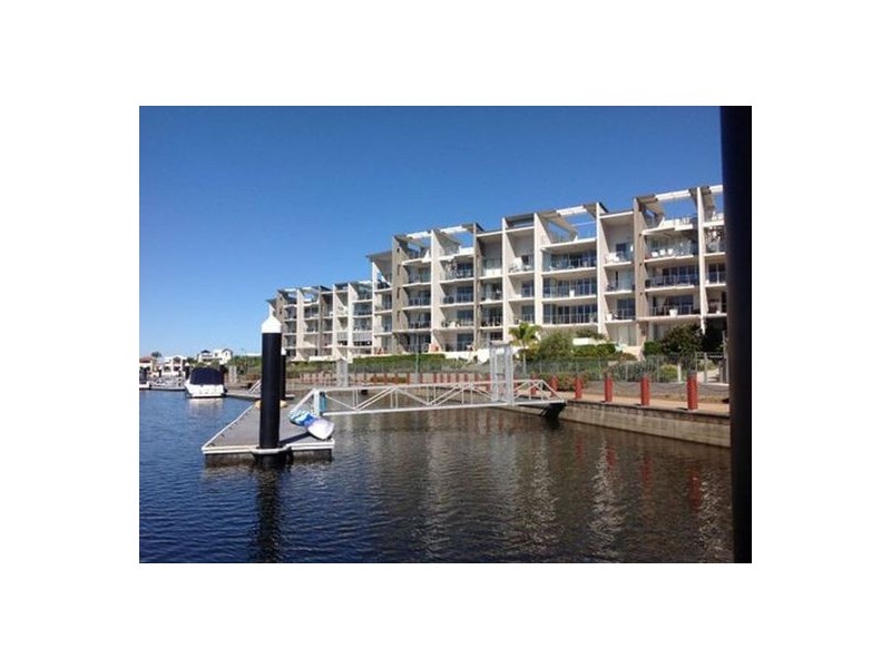 26/7 Grand Parade, Kawana Island QLD 4575