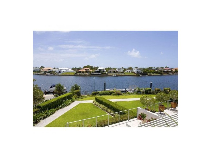 26/7 Grand Parade, Kawana Island QLD 4575