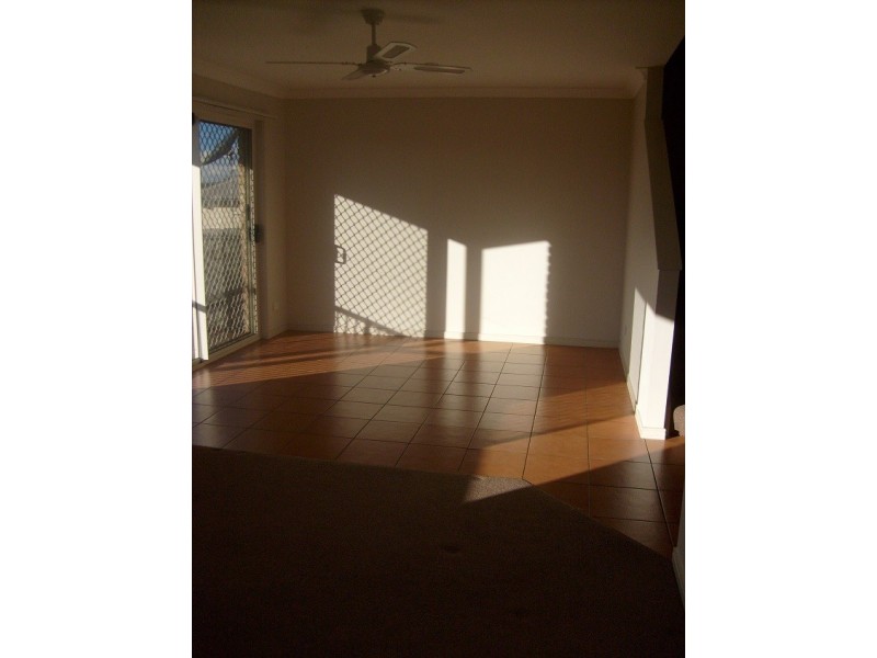 15/100 Oakmont Avenue, Oxley QLD 4075