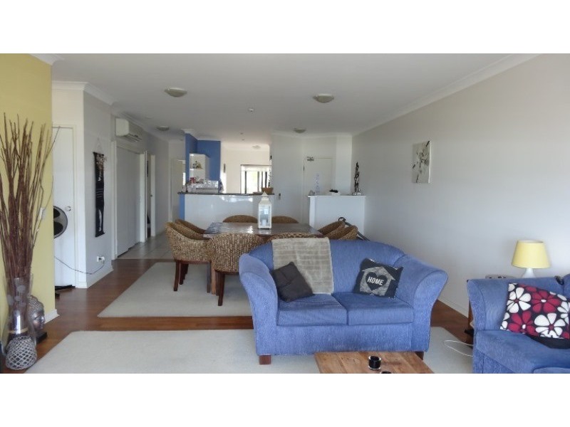 26/1 Great Hall Dve, Nobby Beach QLD 4218