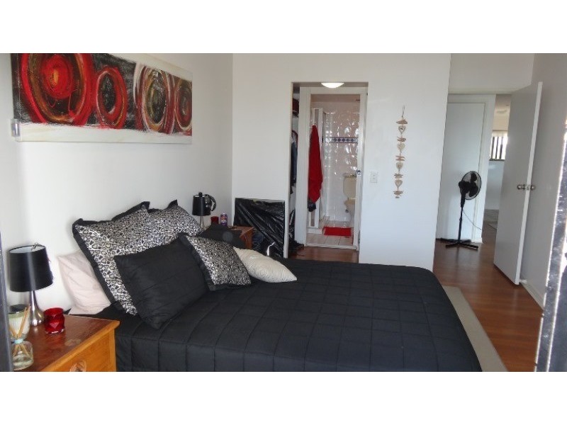 26/1 Great Hall Dve, Nobby Beach QLD 4218