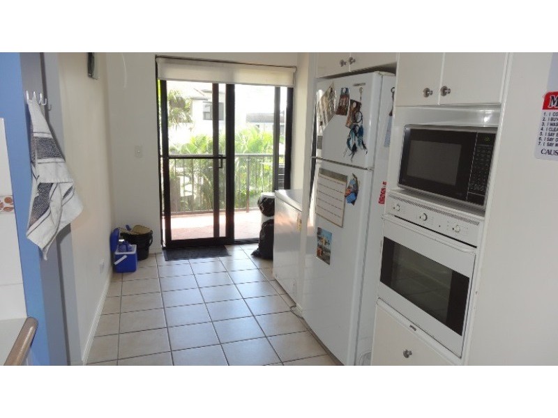 26/1 Great Hall Dve, Nobby Beach QLD 4218