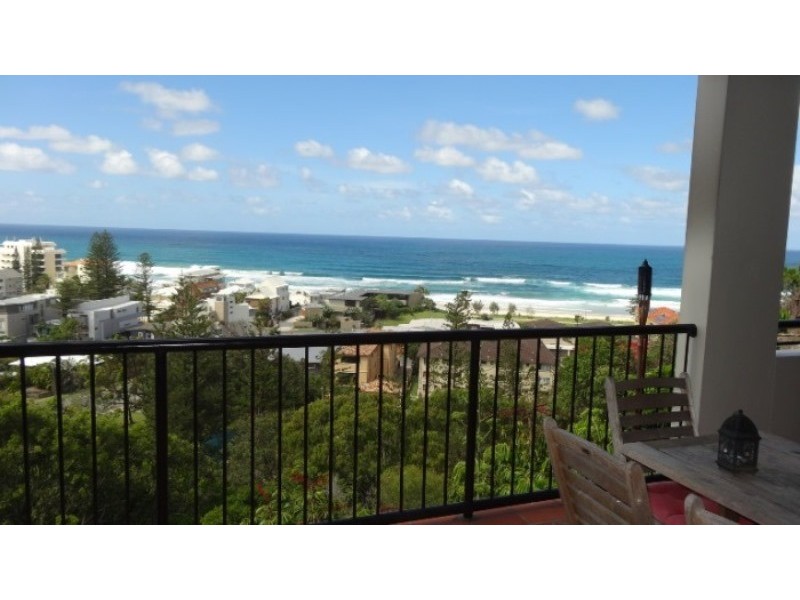 26/1 Great Hall Dve, Nobby Beach QLD 4218