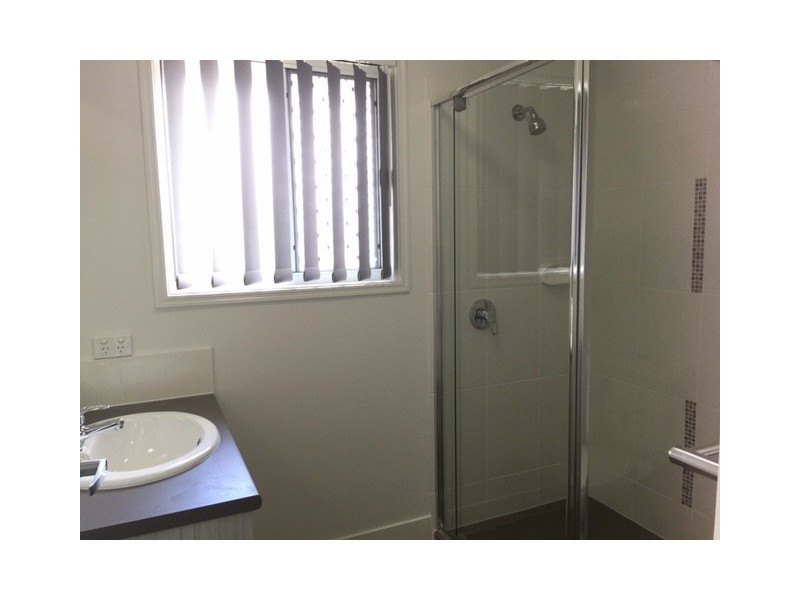 1 Livermore lane, Bundamba QLD 4304