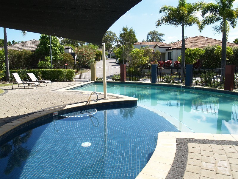 590 Pine Ridge Rd, Coombabah QLD 4216