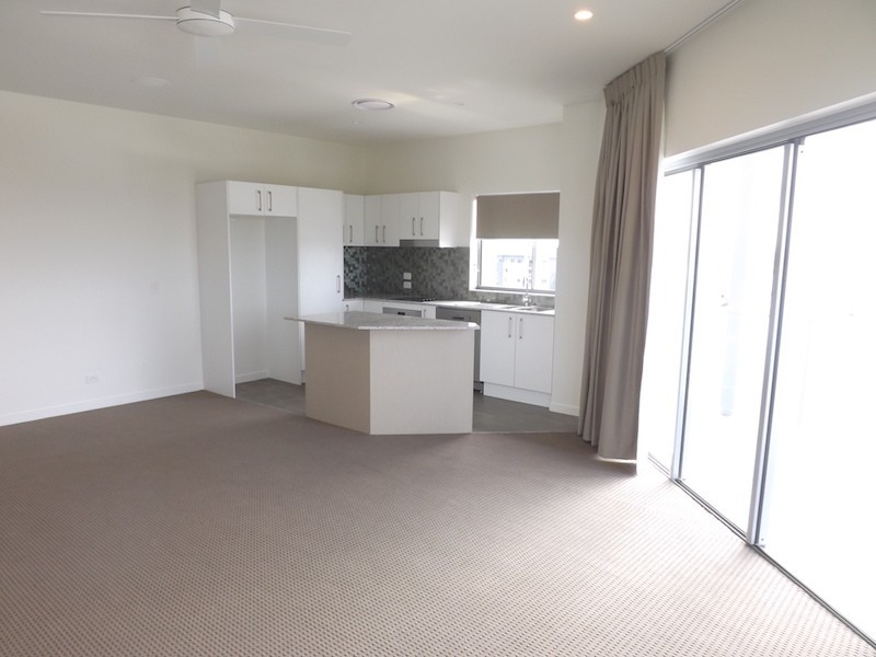 57/46 Regatta Boulevard, Birtinya QLD 4575