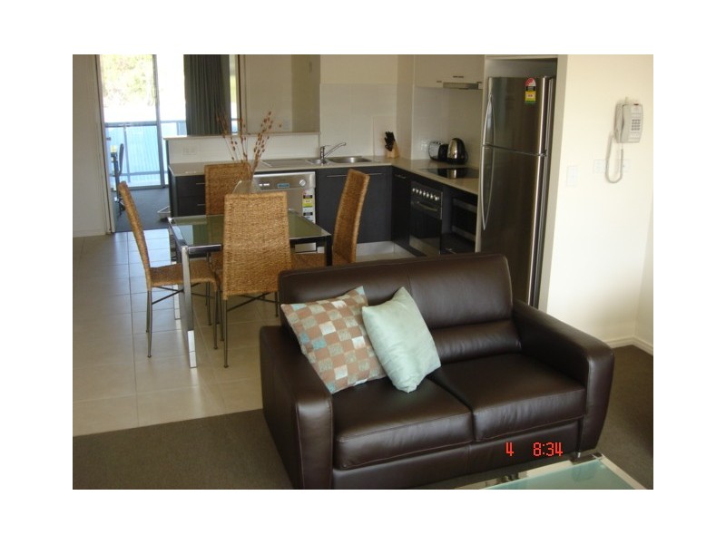 68 Pulgul Street, Urangan QLD 4655