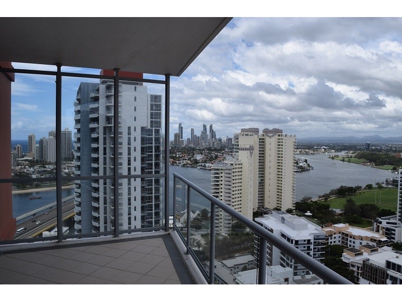 29/1 Como Crescent, Southport QLD 4215