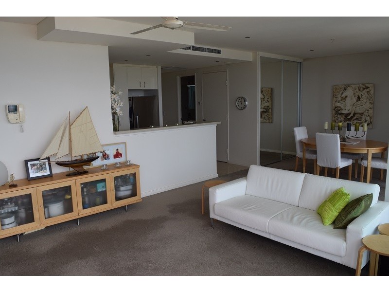 29/1 Como Crescent, Southport QLD 4215
