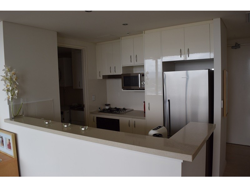 29/1 Como Crescent, Southport QLD 4215