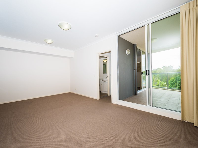 443/51 Playfield Street, Chermside QLD 4032