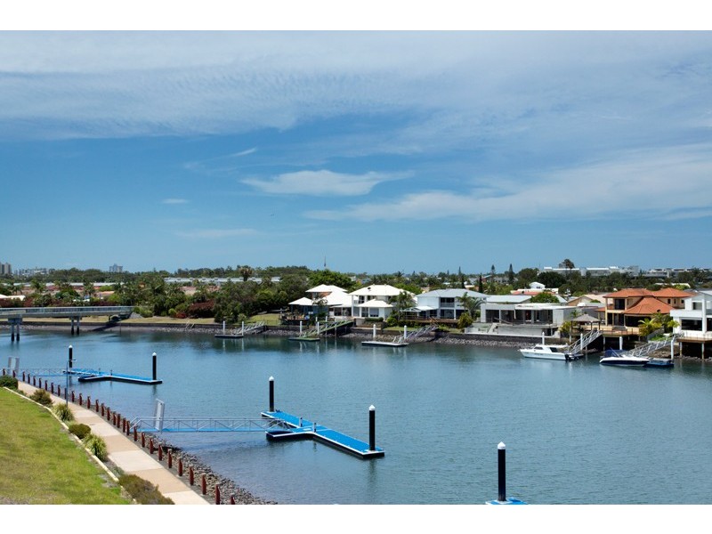 12/57 Grand Parade, Kawana Island QLD 4575