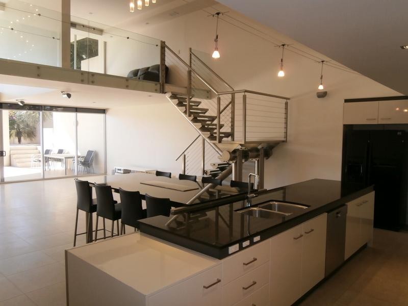 98 Thorn St, Kangaroo Point QLD 4169