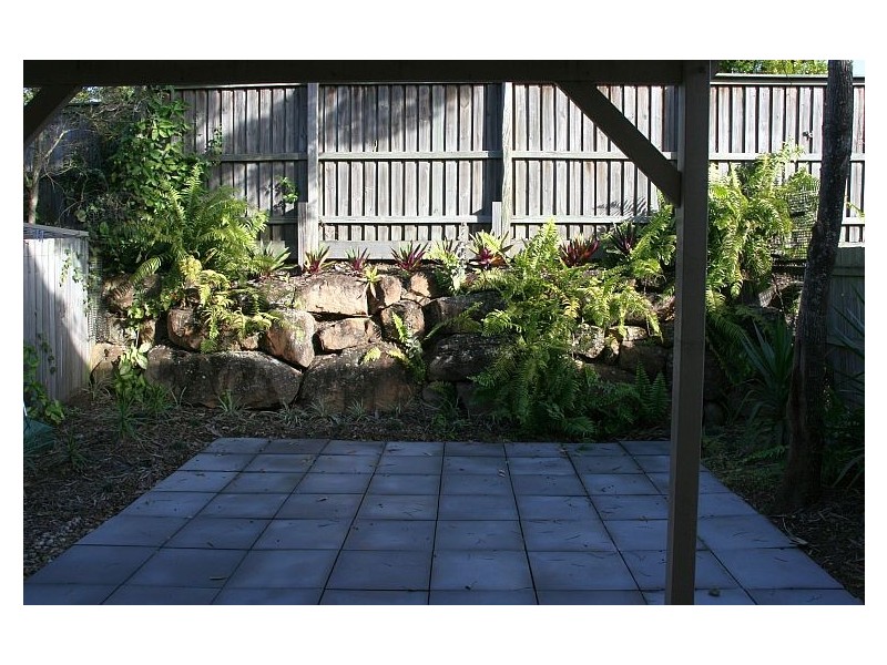 27 Camille Crescent, Wynnum West QLD 4178