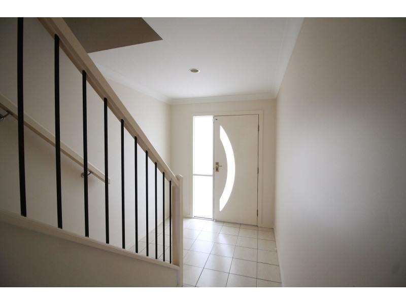 1/13 Bailer Street, Coomera QLD 4209