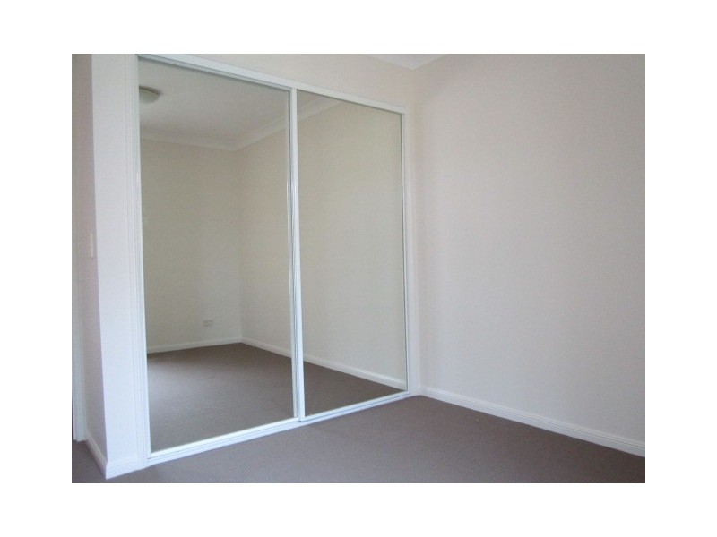 25/19 Santa Barbara Road, Hope Island QLD 4212