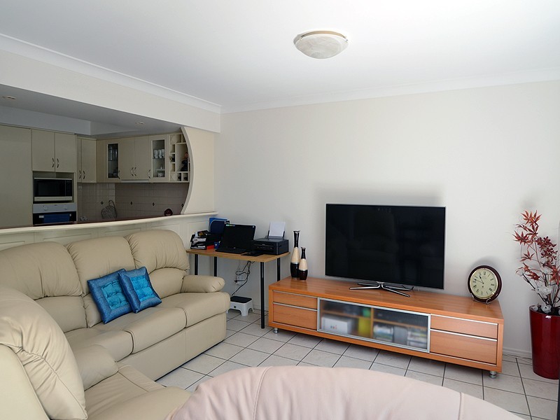 2214 Gold Coast Hwy, Mermaid Waters QLD 4218
