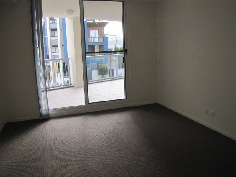 449/51 Playfield Street, Chermside QLD 4032