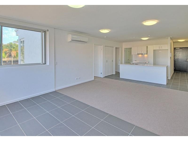 202/60 Blamey Street, Kelvin Grove QLD 4059