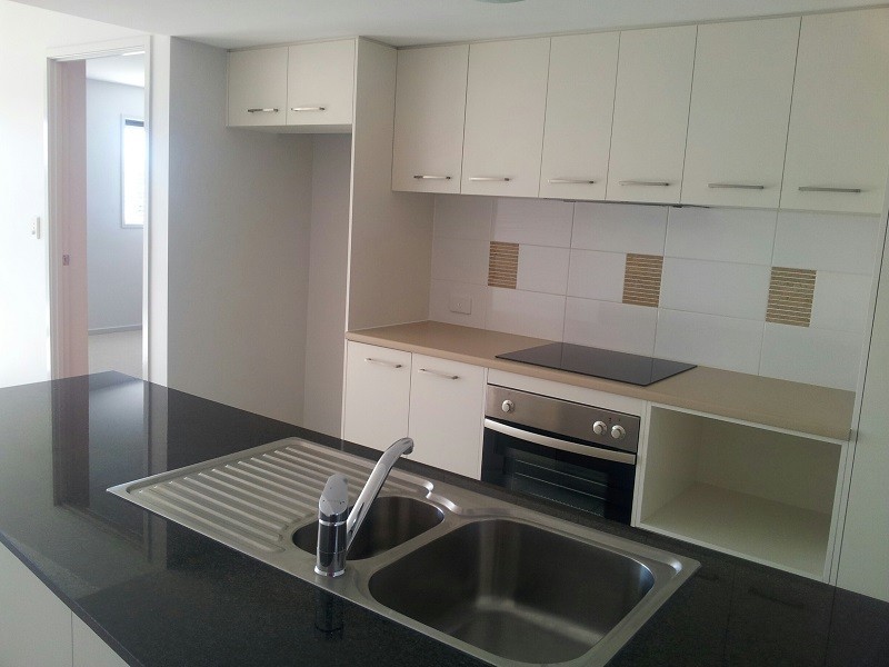 66/10 Grand Parade, Kawana Island QLD 4575