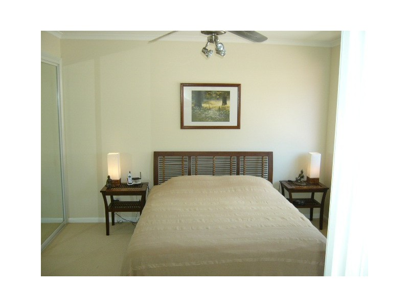 21/18 Tallebudgeera Creek Rd,, Burleigh Heads QLD 4220