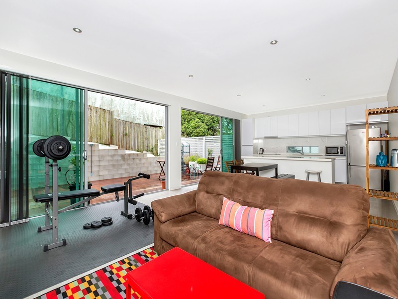 1/10 Julia Street, Highgate Hill QLD 4101