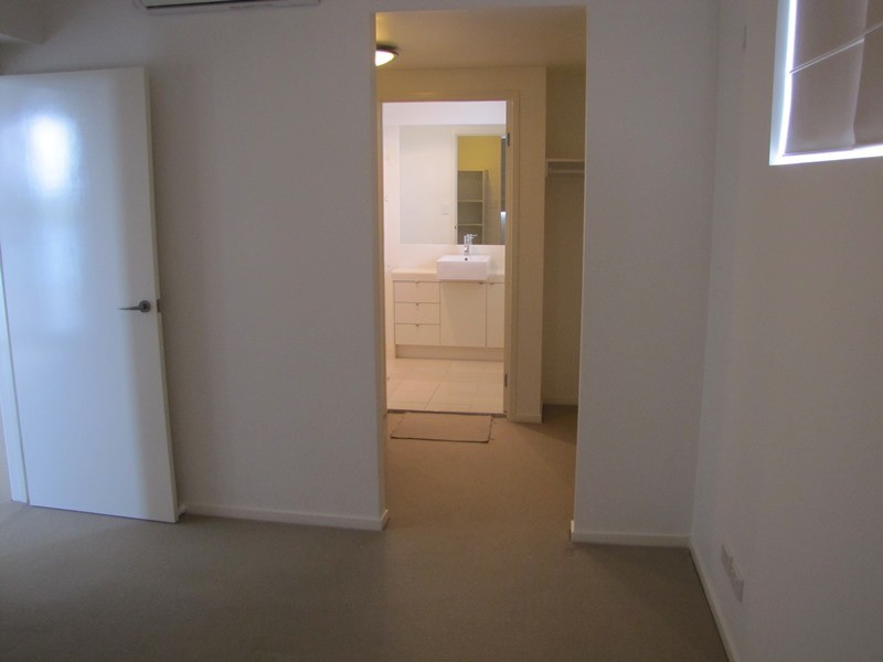 851/23 Playfield Street, Chermside QLD 4032