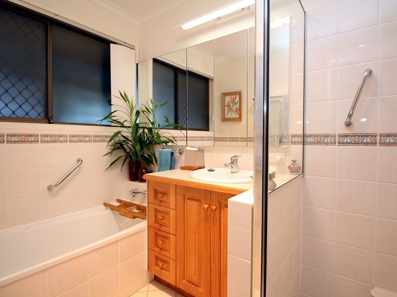 14 Petrina St, Eight Mile Plains QLD 4113