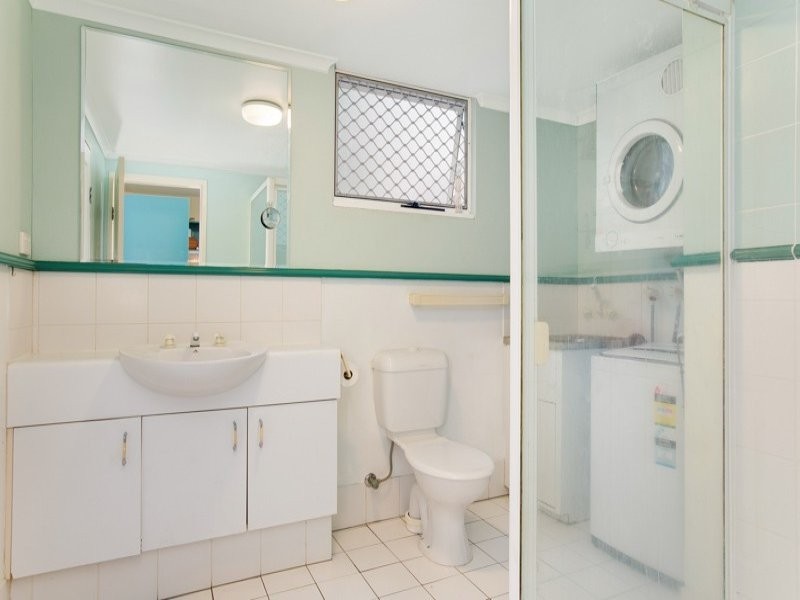 30/1 – 19 Poinciana Street, Holloways Beach QLD 4878